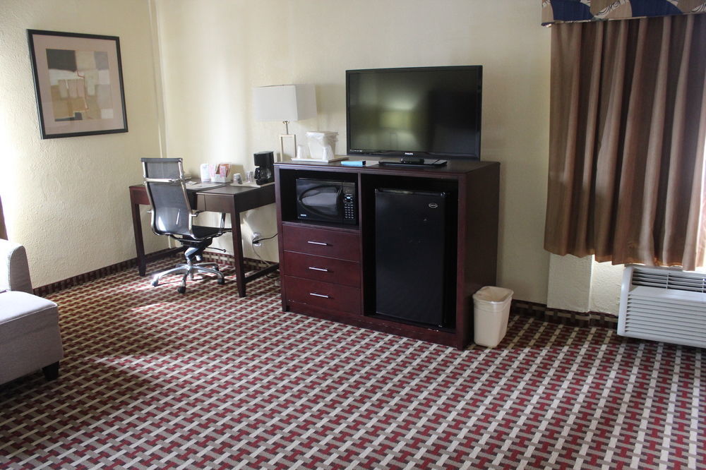 Comfort Inn Feasterville - טרבוס מראה חיצוני תמונה